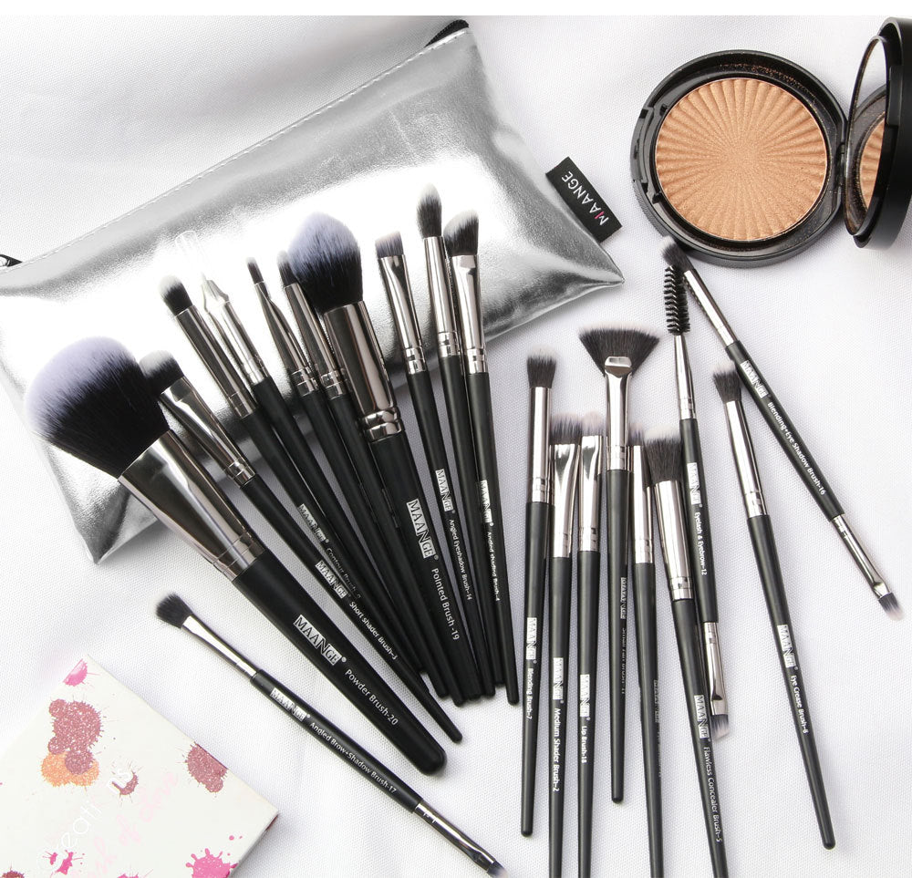 20-Piece Makeup Brush Set with PU Leather Bag – view 5