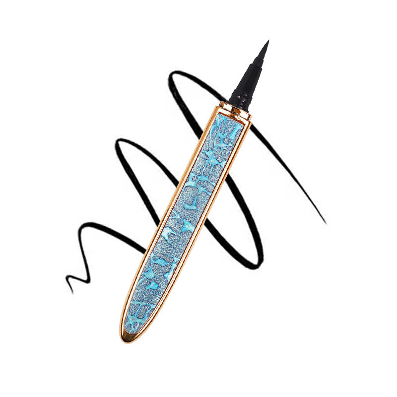 Self-Adhesive Eyeliner & Lash Glue Pen – view 5