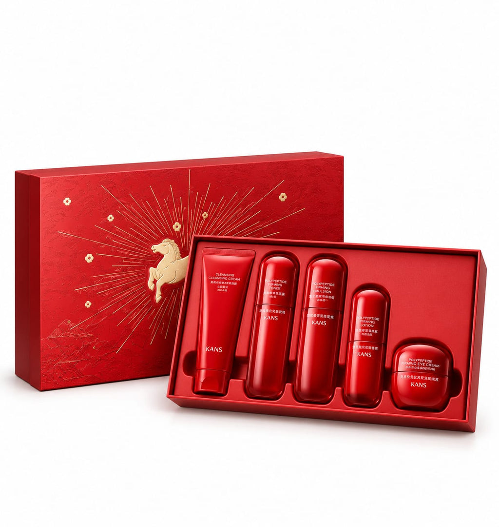 Hydrating skincare gift set – product close-up